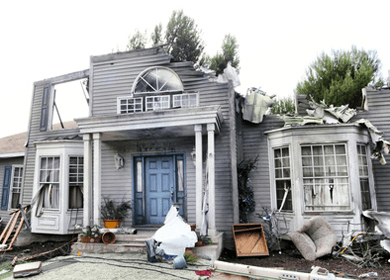 Toxic Mold and Toxic Chemicals Post Risk in Wake of Sandy Toxic Mold and Toxic Chemicals Post Risk in Wake of Sandy