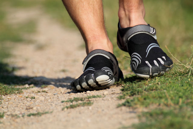 Minimalist Running Shoes: The Pros and Cons of the Latest Running Trend