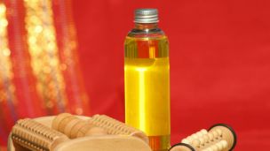 Rejuvenate Your Hair and Skin with Jojoba Oil