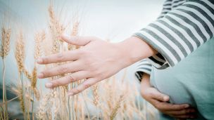 How to Avoid Pregnancy Naturally: Fertility Awareness Method 101