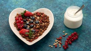Need A Healthy Breakfast? Overnight Gluten-Free Swiss-Style Muesli