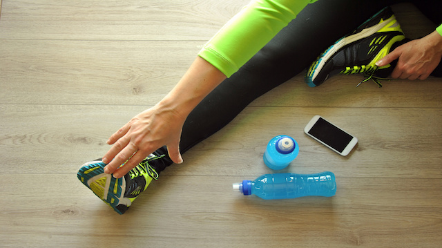 runner legs stretched