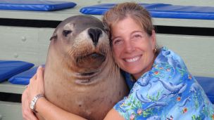 Podcast Episode #32: Raw Food Pet Diets, Treating Marine Animal Eyes & the SeaWorld & Zoo Controversy