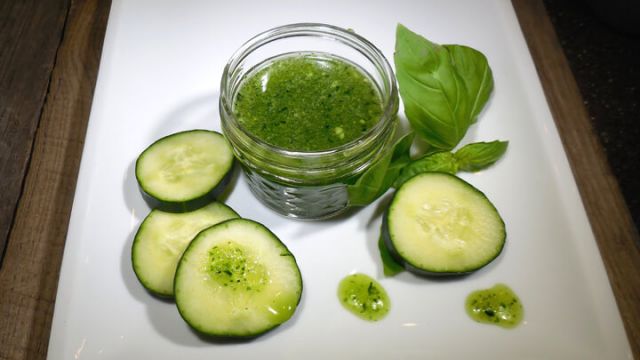 4 Reasons to Use Homemade Basil and Cucumber Body Scrub Feature Photo