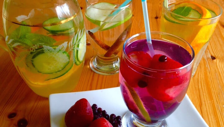 3 Fat-Flushing Infused Water Recipes