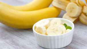 5 Strange Ways To Soften Hands And Heels