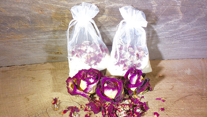 Feel like a Queen With This Rose Milk Bath Mix
