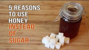 WATCH: 5 Reasons To Use Honey Instead Of Sugar