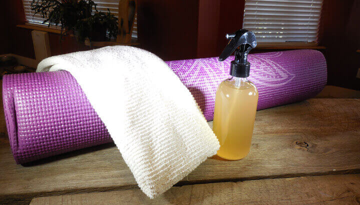 Keep Your Yoga Mat Odor Free With This DIY Cleaning Spray