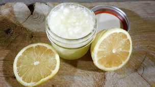 Exfoliate Naturally With This Lemon Salt Scrub