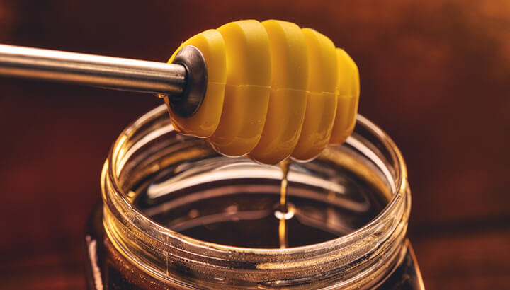 5 Beauty Fixes Using Raw Honey