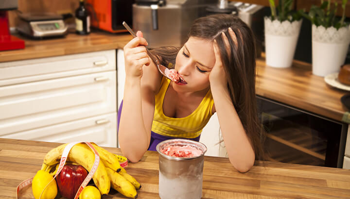 10 Signs That You Are An Emotional Eater