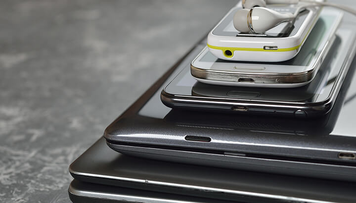 9 Reasons Why You Need A Digital Detox Now And How To Do It