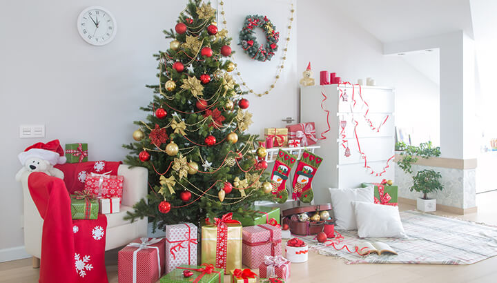 The Hidden Cost Of Christmas: Budget And Environmental Pain