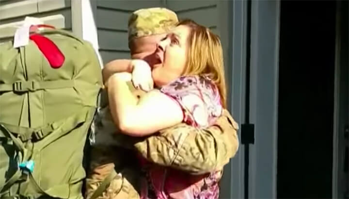 Soldier Returns Home From War To Surprise Mom