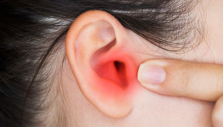 5 Home Remedies In Your Kitchen For Painful Earaches
