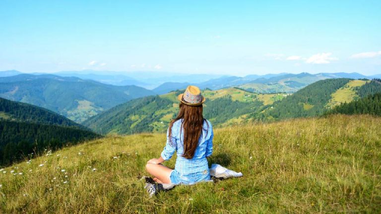 7 Reasons You Need A ‘Sit Spot’ In Your Life