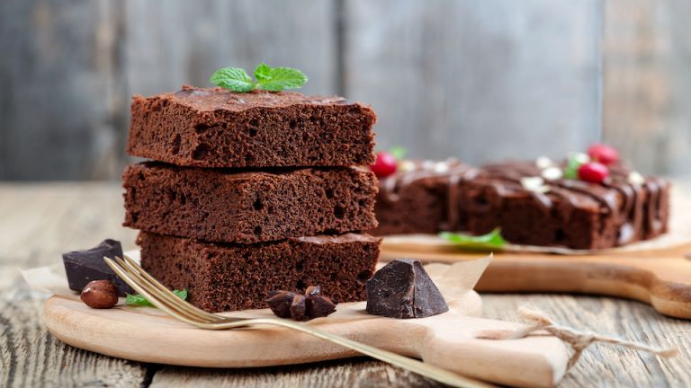 Want to be Smarter and Skinnier? Scientists Say Eat Chocolate Cake for Breakfast