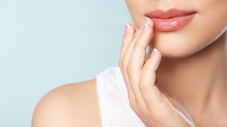 7 Reasons Your Lips are Tingling (#3 will surprise you)