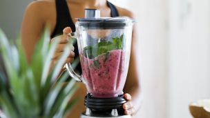 Don’t Let Your Smoothie Make You Sick: Do This Instead