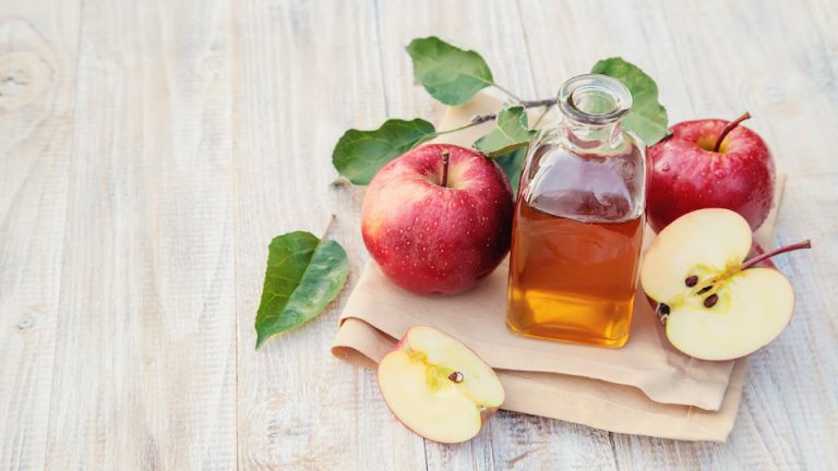 Why Apple Cider Vinegar is the Queen of the Prepper’s Pantry