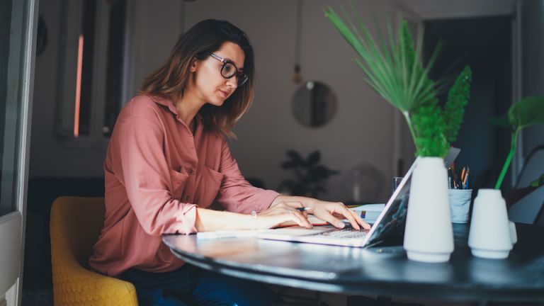 13 Ways To Stay Motivated When You’re Working From Home