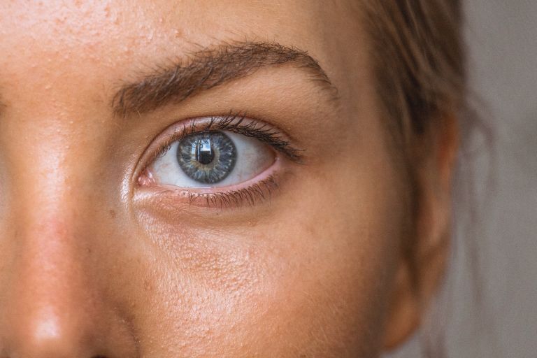 Beat Dry Eyes and See Clearly By Eating These 11 Foods