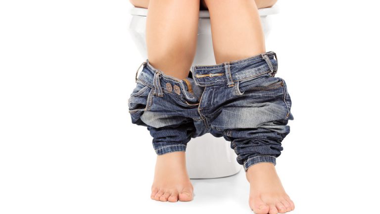 The Best Way to Have Regular Poops and a Flat Tummy