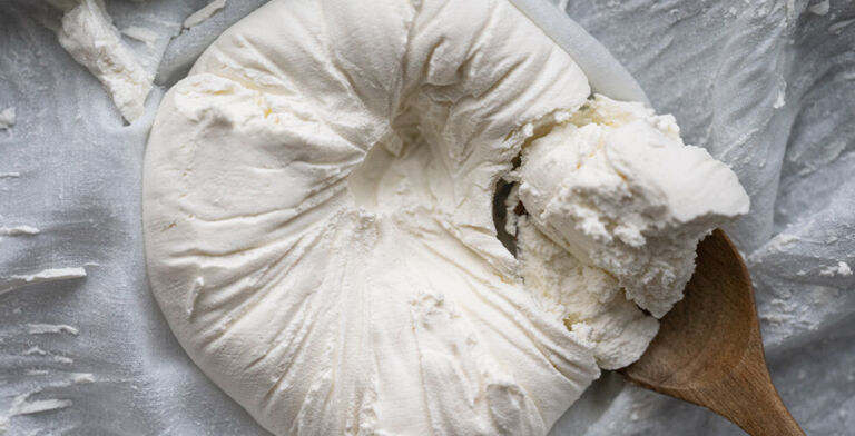 Healthiest Meal? Cheese and Chocolate but Plenty of Good Fats, Fiber