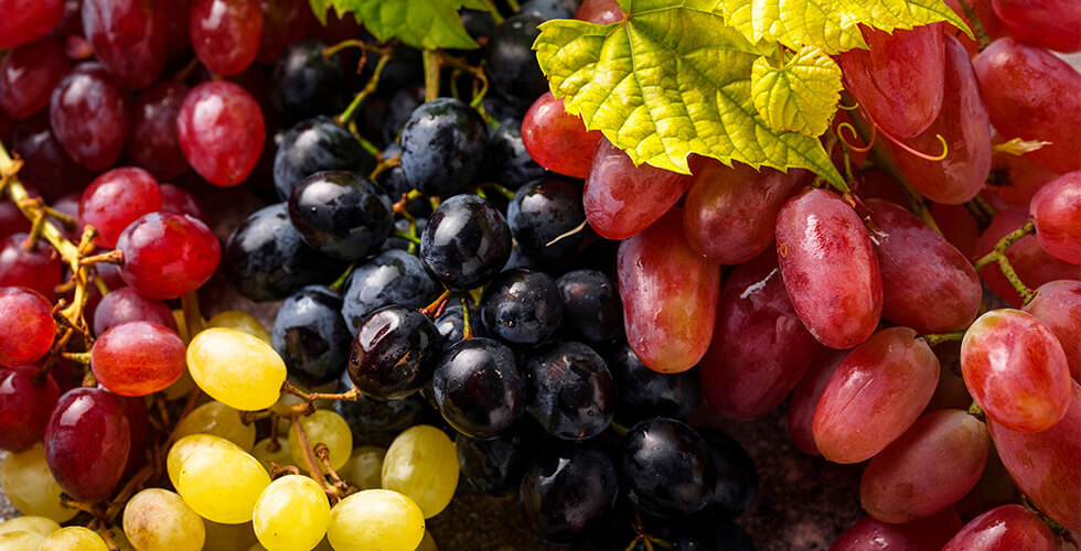 Supercharge Your Muscles with Grapes – But Beware of These Varieties