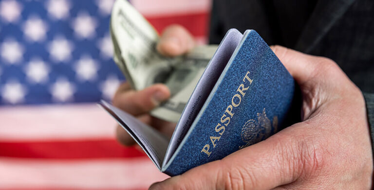 Trump Introduces $5 Million ‘Gold Card’ to Attract Wealthy Investors