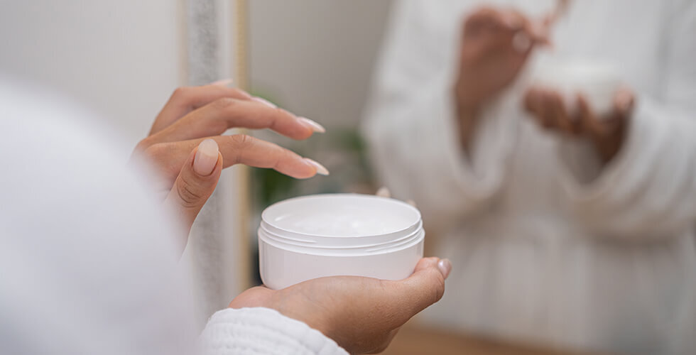 FDARecallsSkincareProductsContainingBenzoylPeroxide_AltDaily_980x500