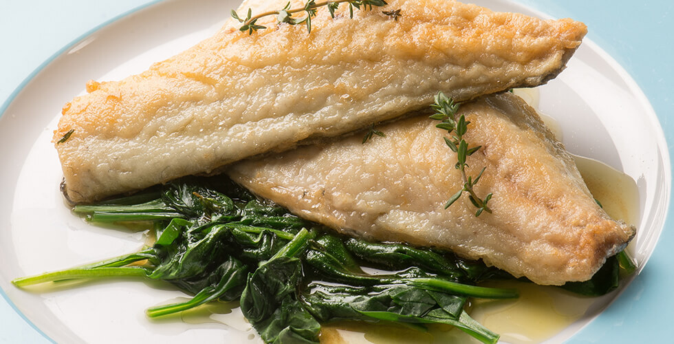 Never Eat Seafood If It Feels This Way — Plus 11 Other Signs It’s Not Fresh