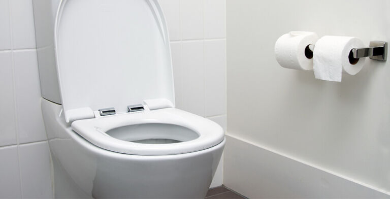 Should I Be Concerned If My Poop Is Yellow?