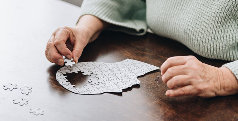 The Key to Why Women Live Longer May Be in Their Brain