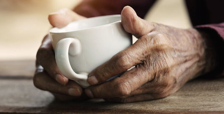 This Underrated Drink May Help Slow Alzheimer’s – Here’s Why You Should Make Your Own