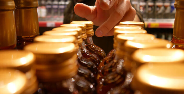 Want to Kill Your Brain? Drinking This Much Per Week May Raise Risk by 133%, Study Finds