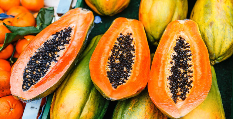 Why You Should Eat Papaya on an Empty Stomach