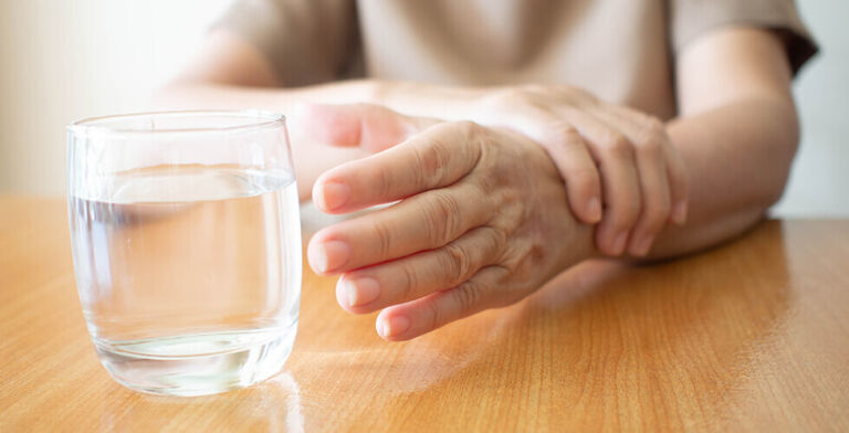 3 Signs You May Be Having a Stroke—and What to Do About It