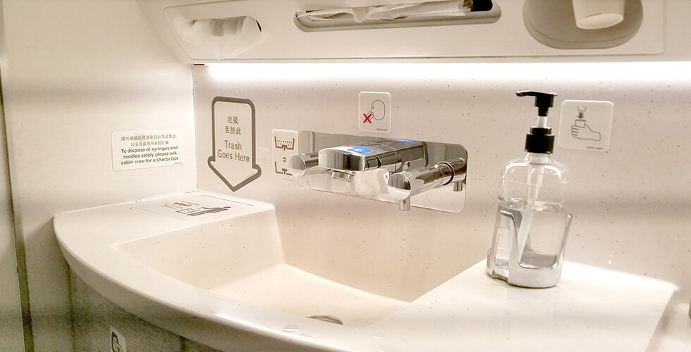 Why U.S. Airplane Tap Water Should Never Touch Your Hands
