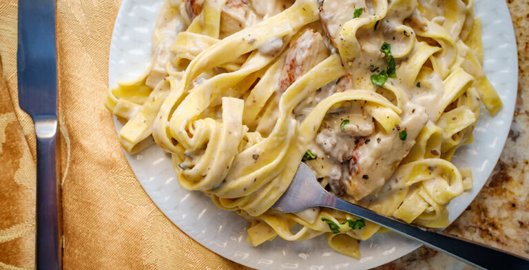 URGENT: Fatal Listeria Outbreak Linked to Chicken Alfredo Sold at Kroger and Walmart