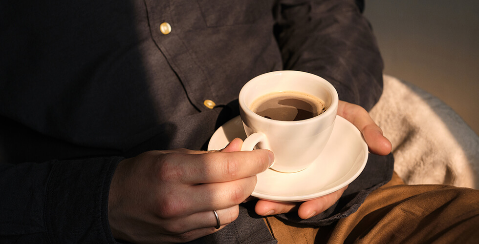 Can You Drink Coffee in a Heatwave? The Truth About Caffeine, Dehydration, and Extreme Heat