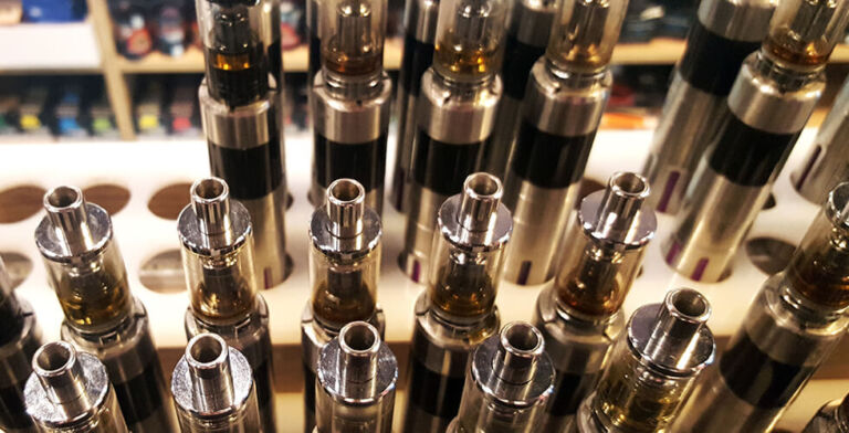 “Gas Station Heroin” Sparks Nationwide Warning: FDA Moves to Ban Potent Kratom Derivative