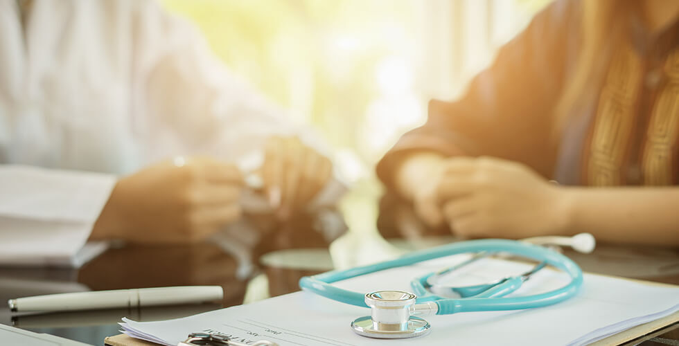 BillionsDowntheDrainStudyFindsMedicareWasting4point4BillionaYearonUnnecessaryCare_AltDaily_980x500