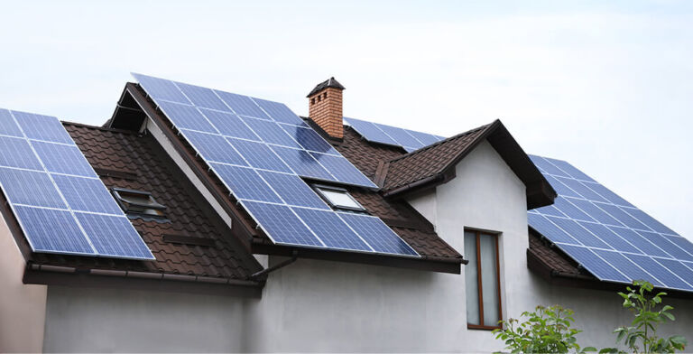 Dave Ramsey Warns Homeowners: Skip the Solar Panel Hype