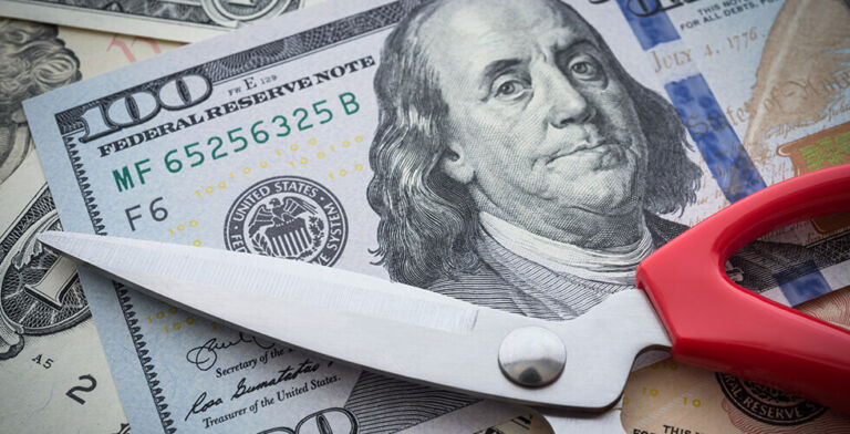 Fed Hints at Sooner Rate Cuts as Job Market Shows Signs of Strain