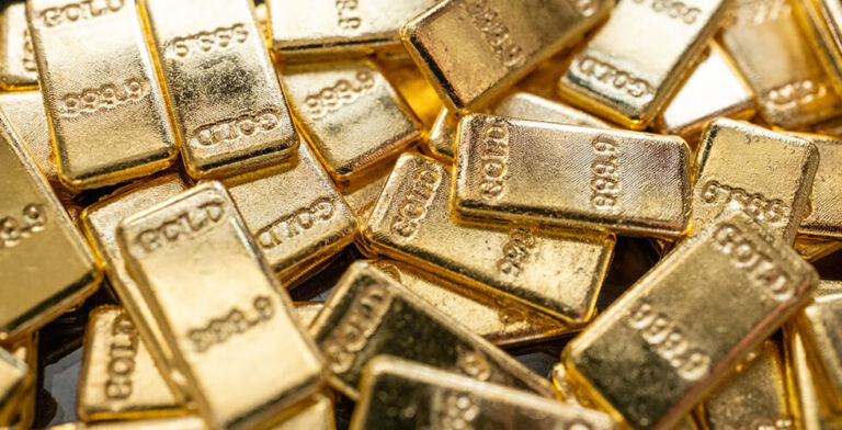 Swiss Gold Tariff Whiplash Sends Bullion Market into Frenzy
