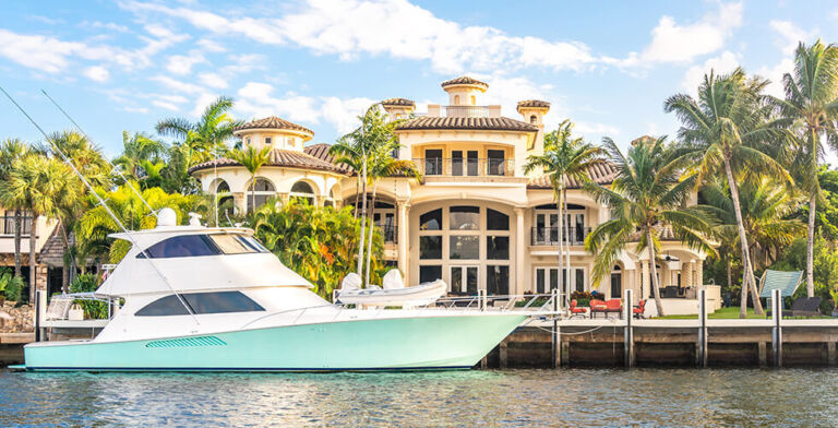 What It Really Takes to Be “Wealthy” in America in 2025 — And Why It’s Not Just About Money